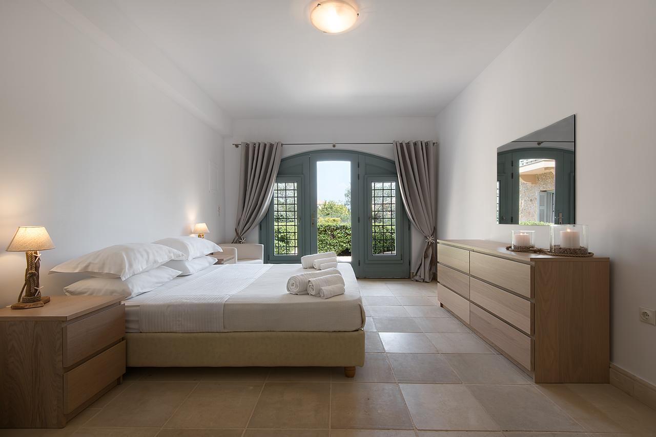 Villa Emerald Porto Heli Esterno foto
