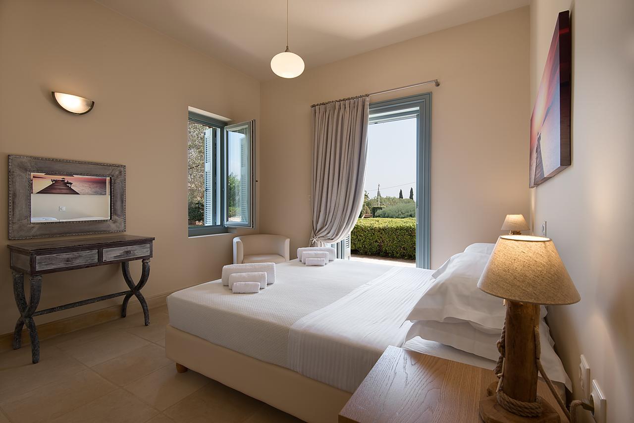 Villa Emerald Porto Heli Esterno foto